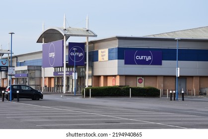 Warrington, Cheshire UK - August 28 2022: Currys At Junction Nine Retail Park, Hawleys Lane. Winwick Road.