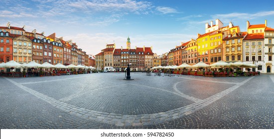 Warsaw, Old Town Square At Summer, Poland, Nobody