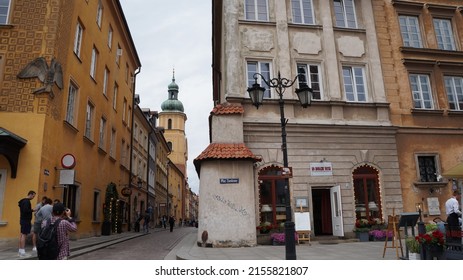 Warsaw  Poland 07 16 2019: Daily Life In The Streets Of Warsaw