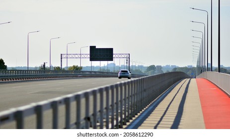 Warsaw, Poland. 10 October 2021. View of cars on the expressway S2, southern bypass of Warsaw.