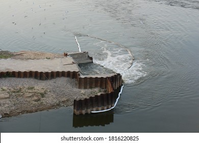 Warsaw, Poland- 16.09.2020 Failure Of Wastewater Treatment Plants ,  Discharge Of Raw Sewage Into The Vistula River