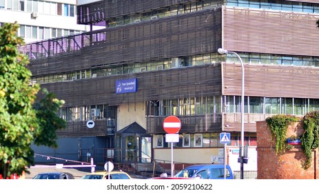 Warsaw, Poland. 4 October 2021. PiS - Law And Justice Party Headquarter, Entrance To The Building