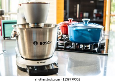 Kitchen Tools Isolated Images Stock Photos Vectors Shutterstock