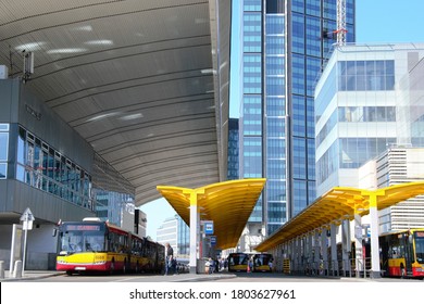 Warsaw, Poland - July 31 2020: Warsaw Red And Yellow Solaris Public Buses In The Depot. Bus Stop Next To Central Railway Station (Warszawa Centralna) And Golden 
Terraces (Zlote Tarasy) Shopping Mall