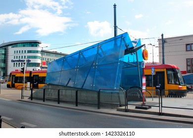 Warsaw, Poland - May 1, 2019: Dworzec Wilenski Metro Station Near Warszawa Wilenska (Warsaw Vilnius), An Important Railway Station Located In The Eastern Borough Of Praga Polnoc.