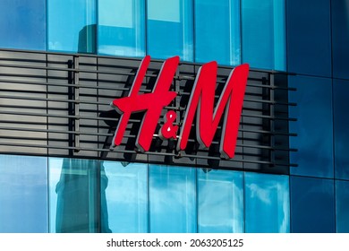 Warsaw, Poland - October 2021: The Logo Of The HM Store In Warsaw.