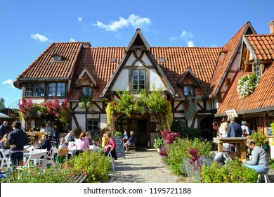 Warsaw, Poland - September 29 2018: Picturesque Rural Cottage - A Shop, Market, Grocery Store With Products (vegetables, Fruits, Flowers) From A Family Gardening Farm