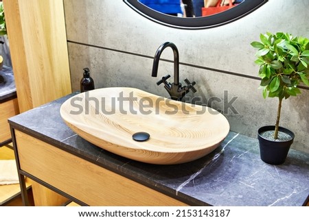 Wash basin in the interior of the bathroom