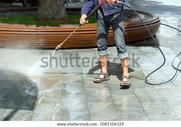 wash the\
floors in the city, cleanliness of the\
city