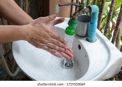 Händewaschen, Reiben mit Seife für die Korona-Virus-Prävention, Hygiene, um die Ausbreitung von Coronavirus zu stoppen.
