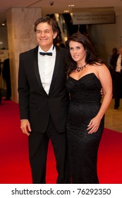 WASHINGTON - APRIL 30: Dr. Mehmet Oz Arrives At The White House Correspondents Dinner April 30, 2011 In Washington, D.C.