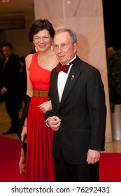 WASHINGTON - APRIL 30: Michael Bloomberg And Diana Taylor Arrive At The White House Correspondents Dinner April 30, 2011 In Washington, D.C.