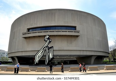 Washington, DC - April 11, 2014:  The Hirshhorn Museum Of Art Designed By Gordon Bunshaft Jokingly Known As The 