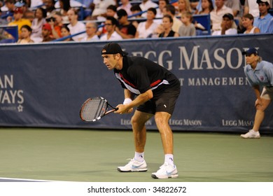 WASHINGTON, D.C. - AUGUST 5: Benjamin Becker (GER) Is Defeated By Andy Roddick (USA) At The Legg Mason Tennis Classic On August 5, 2009 In Washington D.C.