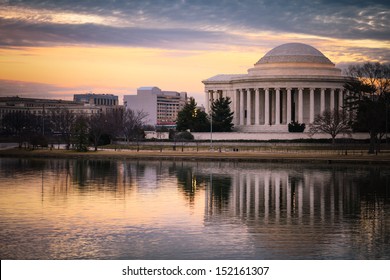 Washington DC, Jefferson Memorial At Sunset