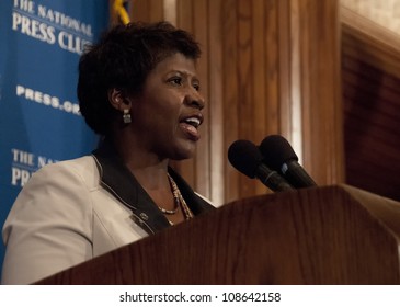 WASHINGTON, DC - JULY 24:  PBS Journalist And Newscaster Gwen Ifill Speaks To A Luncheon At The National Press Club, July 24, 2012 In Washington, DC