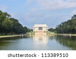 Washington DC, Lincoln Memorial and mirror reflection on the pool at night