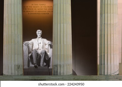 Washington DC - Lincoln Memorial At Night