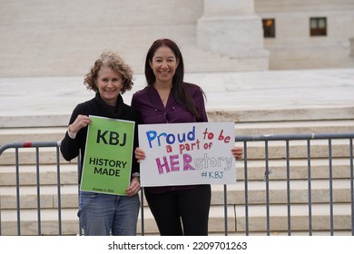 Washington, DC – October 3, 2022: Members Of The DC Women's Bar Association Gathered At The Supreme Court On The First Day Of Justice Ketanji Brown Jackson's Service On Th Bench.