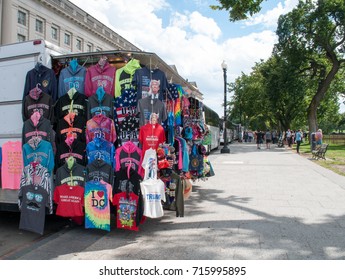 Washington DC - Sep 14, 2017: T-Shirt Street Vendor Sets Up Across The Street From The US Patent Office