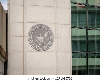 Washington, DC SEPTEMBER 22, 2018: United States Securities And Exchange Commission SEC Logo On Entrance Of DC Building Near H Street