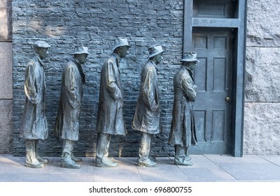 Washington DC, United States Of America - August 5, 2017: Bronze Statues Men Waiting In Line To Get Food During The Great Depression