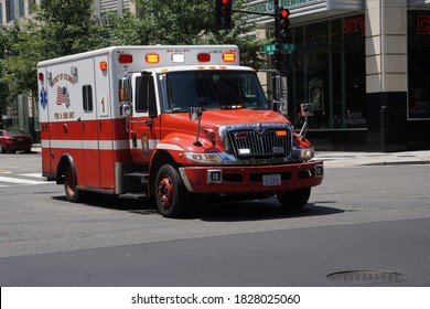 Washington D.C.
USA
21.07.2019
Leon Klug
A Ambulance In Downtown Washington D.C.