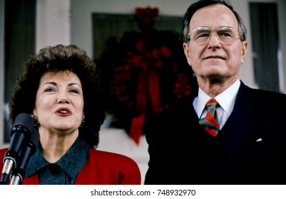 Washington DC., USA, 24th December, 1988
President Elect George H.W. Bush Announces Elizabeth Dole As His Nominee As Secretary Of Labor. Standing On The Front Porch Of The VIce President's Residence 