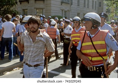 Washington, DC. USA, 6th April, 1980
D.C. And US Park Police Clash With Supporters Of The Ayatollah Khomeini And The Iranian Islamic Revolution.
