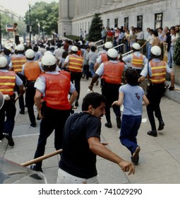 Washington, DC. USA, 6th April, 1980
D.C. And US Park Police Clash With Supporters Of The Ayatollah Khomeini And The Iranian Islamic Revolution.
