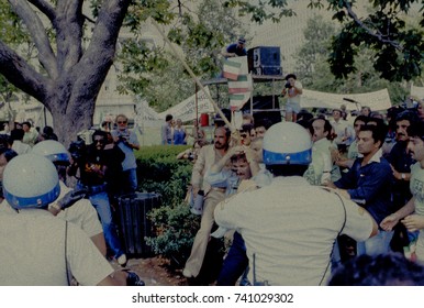 Washington, DC. USA, 6th April, 1980
D.C. And US Park Police Clash With Supporters Of The Ayatollah Khomeini And The Iranian Islamic Revolution.
