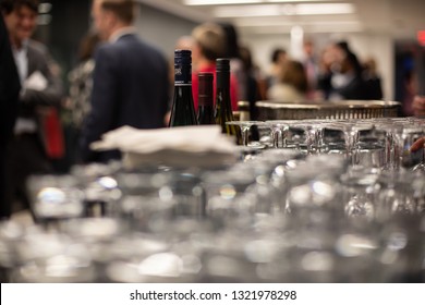 Washington, D.C. / USA - February 15, 2019: Alcoholic And Non-alcoholic Beverages Are Served At A Free Corporate Networking Event Meant To Connect Business Leaders.