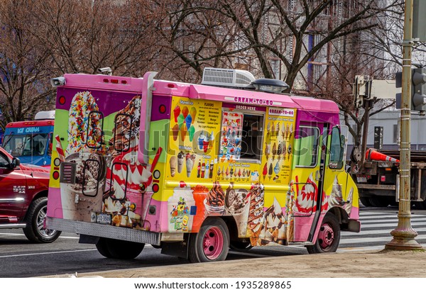 Washington, DC, USA February 25, 2020. Ice\
cream truck near Washington\
monument.