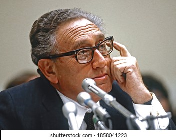 Washington DC, USA, February 8, 1984
Henry Kissinger, chairman of the President’s Bipartisan Commission on Central America appears before the House Foreign Affairs Committee on Capitol Hill,