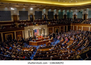 Washington, DC., USA, January 3, 2017
Members Of The 115th Congress And Their Familes Mingle On The House Floor While  Attending The Joint Session On The Opening Day Of The Current Session. 