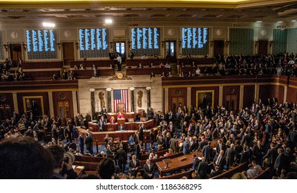 Washington, DC., USA, January 3, 2017
Members Of The 115th Congress And Their Familes Mingle On The House Floor While  Attending The Joint Session On The Opening Day Of The Current Session. 