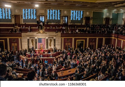 Washington, DC., USA, January 3, 2017
Members Of The 115th Congress And Their Familes Mingle On The House Floor While  Attending The Joint Session On The Opening Day Of The Current Session. 