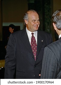 Washington DC. USA, January 3, 1997Senator Fred Thompson (R-TN) is sworn in on the opening day of the 105th congress