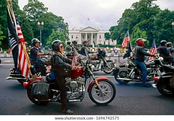 Washington DC. USA, May 27, 1990 \
The 3rd \'\'Rolling\
Thunder\' freedom ride roars past the North Lawn of the White House\
\
