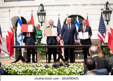 Washington DC, USA - September 15, 2020: Benjamin Netanyahu, Donald Trump, Abdullatif Bin Rashid Al Zayani, And Abdullah Bin Zayed Al Nahyan Attend The Abraham Accords Ceremony In The White House. 