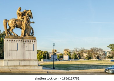 Washington DC, VA, USA - Dec 27th 2014: The Art Of War And The Art Of Peace Bronze Statues In Lincoln Memorial Circle On A Sunny Day With Bright Blue Sky. Urban Street Photography