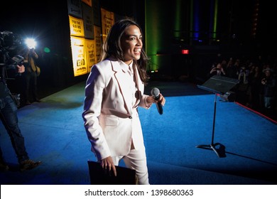  Washington, DC/USA- May 13, 2019: Senator Bernie Sanders And Representative Alexandria Ocasio Cortez Speak About The Importance Of A Green New Deal At A Town Hall Organized By The Sunrise Movement.