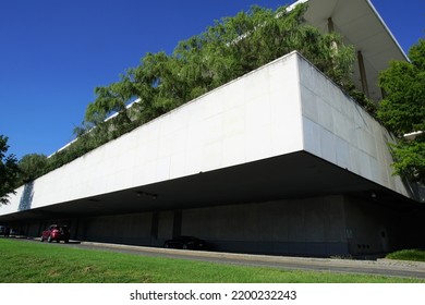 Washington, District Of Columbia, USA - August 16, 2022: Cantilevered Structure Of The John F. Kennedy Center For The Performing Arts Over The Rock Creek And Potomac Parkway