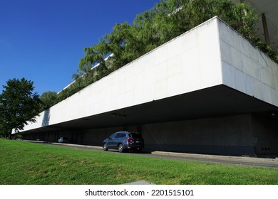 Washington, District Of Columbia, USA - August 16, 2022: Cantilevered Structure Of The John F. Kennedy Center For The Performing Arts Over The Rock Creek And Potomac Parkway