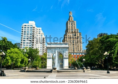 Washington Square Arch and fountain in Manhattan, New York City