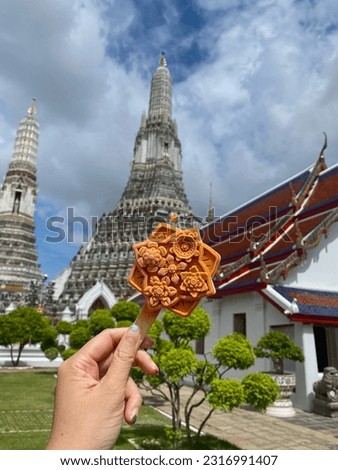 Wat arun ice cream at Wat arun, Bangkok