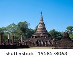 Wat Chang Lom Temple at Si Satchanalai Historical Park  Sukhothai, Thailand (Publie Domain.)