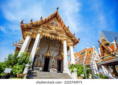  Wat hua lamphong buddhist temple in Bangkok Thailand.