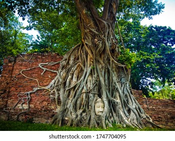 Wat Mahathat Ayutthaya History Thailand .