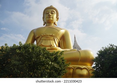 Wat Paknam Phasi Charoen Temple Of The Giant Buddha In Bangkok, Thailand.